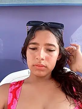 Zoe-Johnson  online show from 10-19-25, 07:49