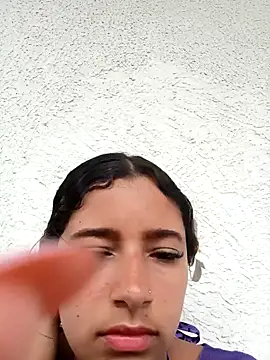 Zoe-Johnson  online show from 10-20-25, 08:09