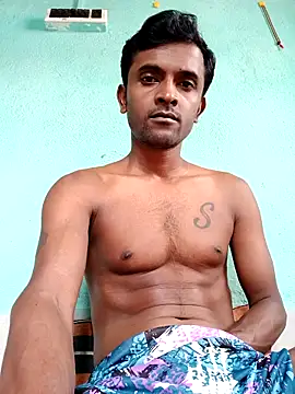 Snapshot of ShinuRoy chatting on 09-17-25, 10:50 ShinuRoy online show from 09-17-25, 10:50