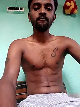 Snapshot of ShinuRoy chatting on 10-15-25, 01:04 ShinuRoy online show from 10-15-25, 01:04