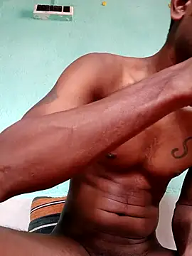 Snapshot of ShinuRoy chatting on 09-21-25, 09:36 ShinuRoy online show from 09-21-25, 09:36