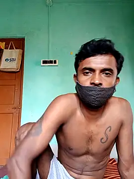 Snapshot of ShinuRoy chatting on 09-25-25, 05:13 ShinuRoy online show from 09-25-25, 05:13