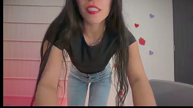 Snapshot of sasha_jonne chatting on 06-08-26, 01:22 sasha jonne online show from 06-08-26, 01:22