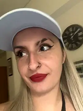 Sexy Bulgarian woman online show from 10-12-25, 09:10