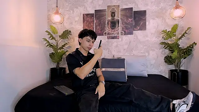 Tyler durten online show from 10-05-25, 03:19