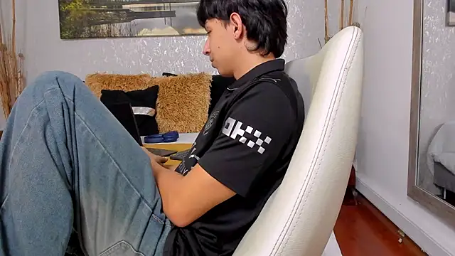 Tyler durten online show from 11-04-25, 03:10