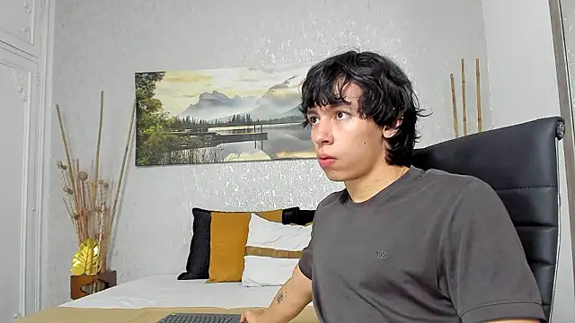 Snapshot of Tyler_durten chatting on 02-28-26, 05:29 Tyler durten online show from 02-28-26, 05:29