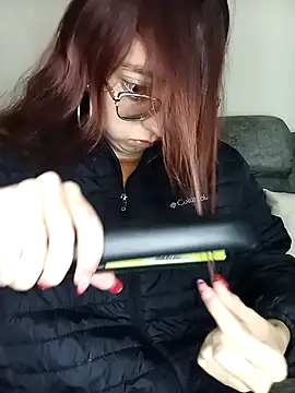 AnnieSparkle online show from 09-18-25, 12:24