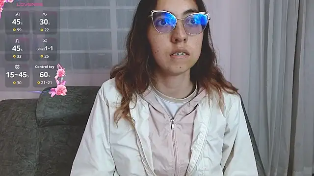 AnnieSparkle online show from 06-12-26, 12:08