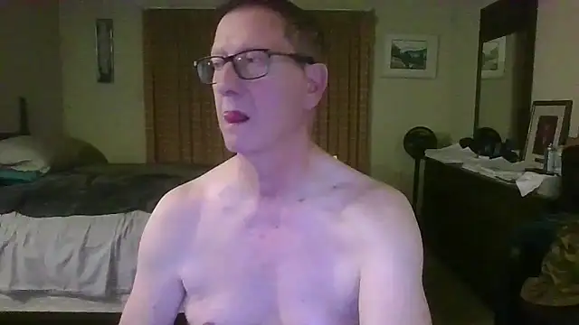 Snapshot of camminmichaellll chatting on 02-07-26, 03:47 camminmichaellll online show from 02-07-26, 03:47