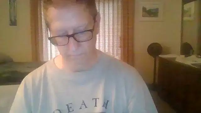 Snapshot of camminmichaellll chatting on 09-18-25, 11:52 camminmichaellll online show from 09-18-25, 11:52