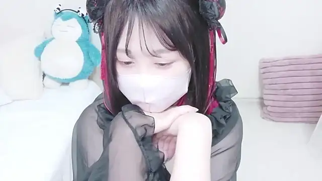 Snapshot of mi__san chatting on 05-09-26, 11:02 mi san online show from 05-09-26, 11:02