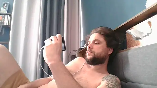 Titilouonlyf69 online show from 04-27-26, 09:29