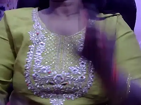 Snapshot of Rimsha_naughty chatting on 11-29-25, 05:29 Rimsha naughty online show from 11-29-25, 05:29