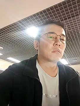 Snapshot of nnnnnan9527 chatting on 10-11-25, 07:42 nnnnnan9527 online show from 10-11-25, 07:42