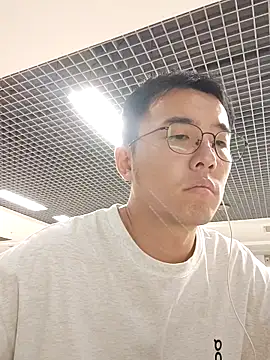 Snapshot of nnnnnan9527 chatting on 09-15-25, 01:50 nnnnnan9527 online show from 09-15-25, 01:50