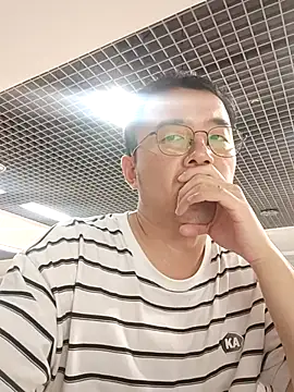 Snapshot of nnnnnan9527 chatting on 09-09-25, 02:54 nnnnnan9527 online show from 09-09-25, 02:54