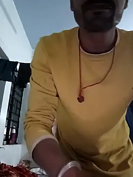 Snapshot of Mr_xxx007@xh chatting on 02-06-26, 11:45 Mr xxx007xh online show from 02-06-26, 11:45