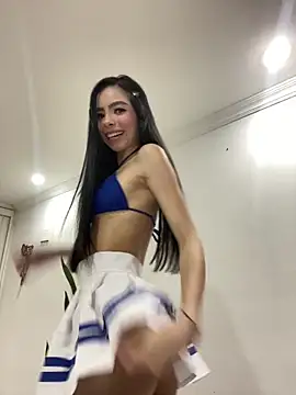 Snapshot of valentinagomez17 chatting on 02-18-26, 04:54 valentinagomez17 online show from 02-18-26, 04:54