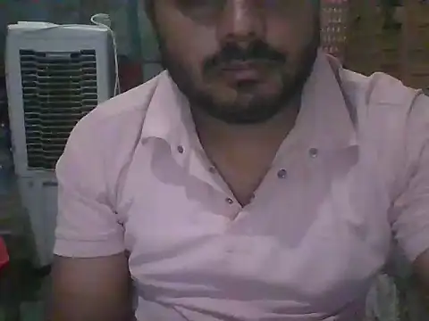 Snapshot of Mathuracsnet chatting on 10-11-25, 01:56 Mathuracsnet online show from 10-11-25, 01:56