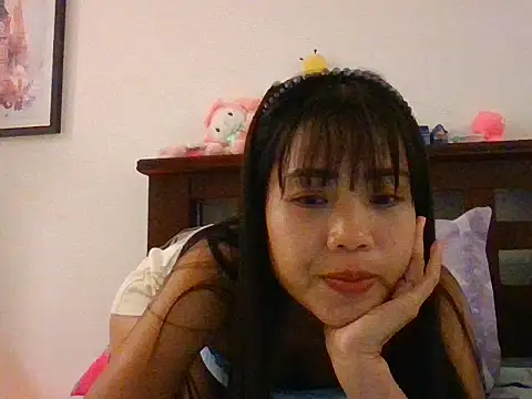 AnnewithanE online show from 10-24-25, 11:53