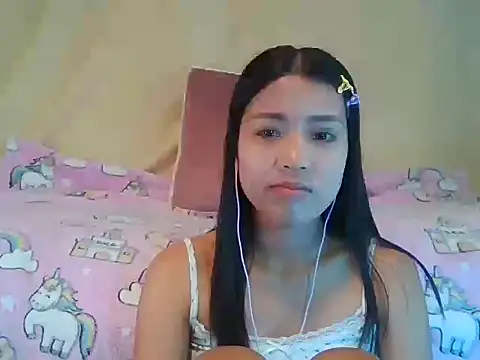 AnnewithanE online show from 10-10-25, 03:29