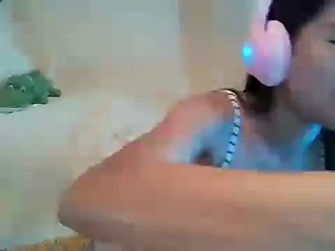 AnnewithanE online show from 09-12-25, 03:39