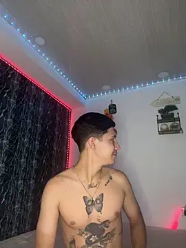Snapshot of Alejandro_BigCock22 chatting on 09-15-25, 02:34 Alejandro BigCock22 online show from 09-15-25, 02:34