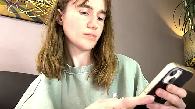 velina   online show from 09-30-25, 07:53