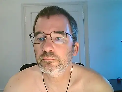 Snapshot of stallionrider88 chatting on 07-11-26, 07:03 stallionrider88 online show from 07-11-26, 07:03