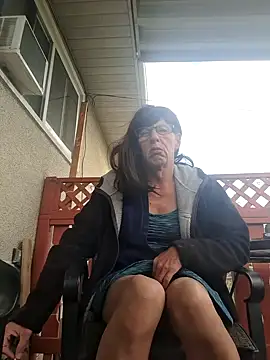 Snapshot of DependentDare1 chatting on 10-06-25, 10:54 DependentDare1 online show from 10-06-25, 10:54