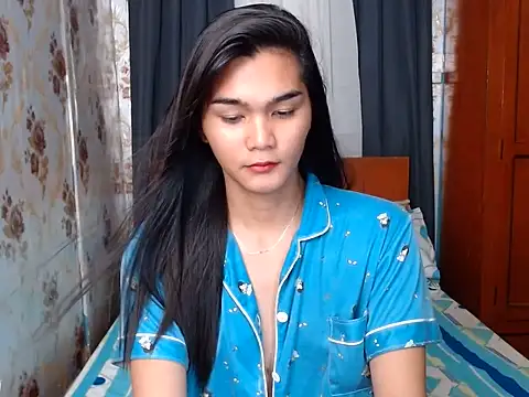 Snapshot of lady_in_moon chatting on 10-22-25, 07:52 lady in moon online show from 10-22-25, 07:52