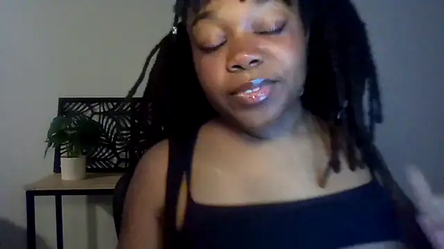 Snapshot of princess_chocolate chatting on 09-18-25, 03:04 princess chocolate online show from 09-18-25, 03:04