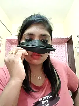 Snapshot of tamilrohini chatting on 09-20-25, 04:50 tamilrohini online show from 09-20-25, 04:50