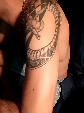 Pistolon19 online show from 09-23-25, 04:41