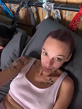 Kacinichole online show from 09-23-25, 05:25