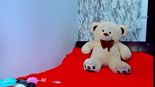 Snapshot of maia_bronce chatting on 09-21-25, 06:46 maia bronce online show from 09-21-25, 06:46