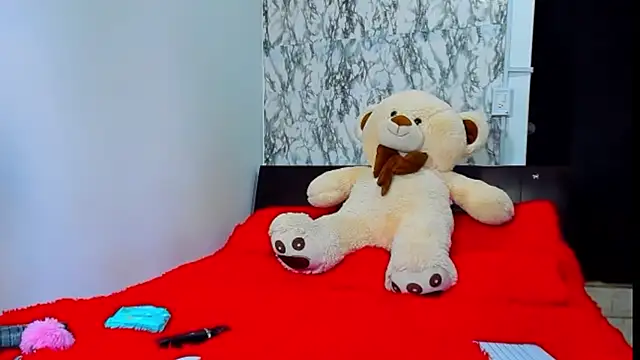 Snapshot of maia_bronce chatting on 09-20-25, 07:30 maia bronce online show from 09-20-25, 07:30