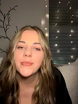 ItsLxsa online show from 09-26-25, 09:43