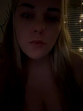 ItsLxsa online show from 11-02-25, 10:48