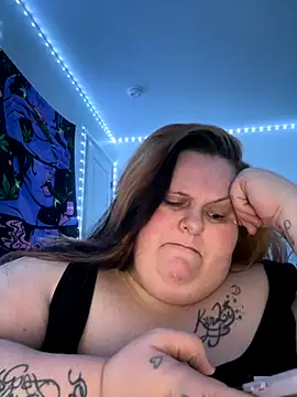 Snapshot of bigmamavirgo01 chatting on 10-23-25, 03:21 bigmamavirgo01 online show from 10-23-25, 03:21