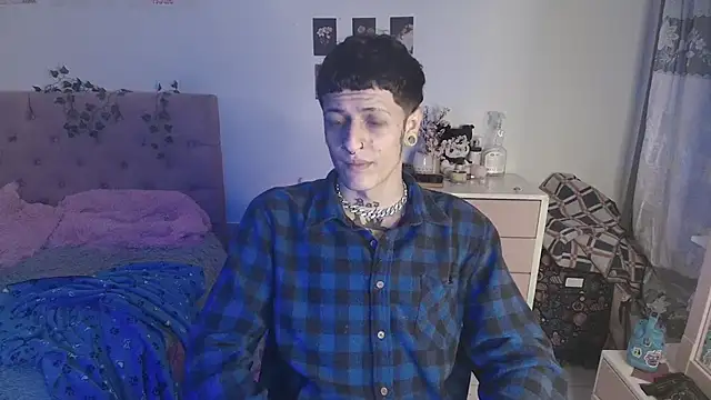 Snapshot of 2cyboy_ chatting on 09-19-25, 08:46 2cyboy online show from 09-19-25, 08:46