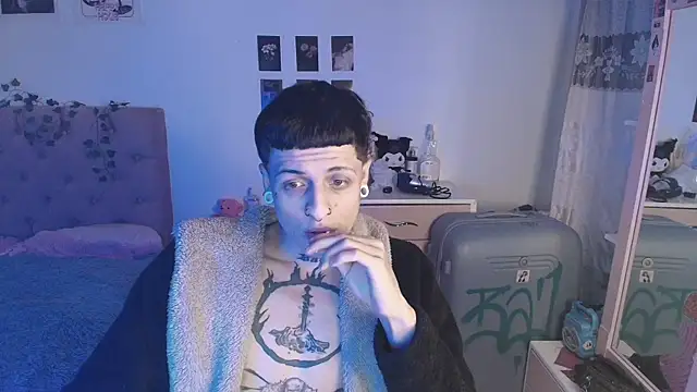 Snapshot of 2cyboy_ chatting on 09-13-25, 07:47 2cyboy online show from 09-13-25, 07:47