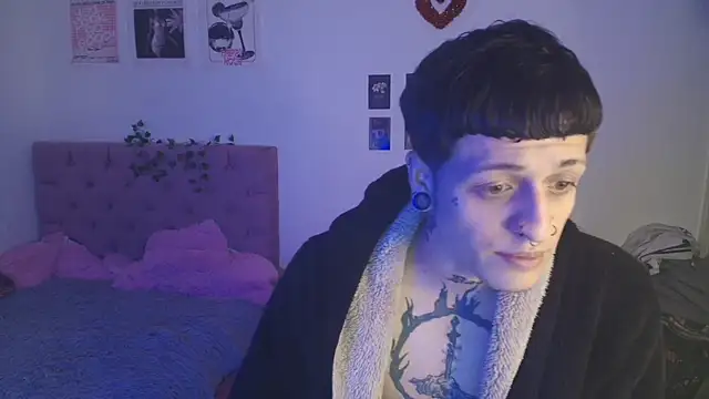 Snapshot of 2cyboy_ chatting on 09-28-25, 10:28 2cyboy online show from 09-28-25, 10:28