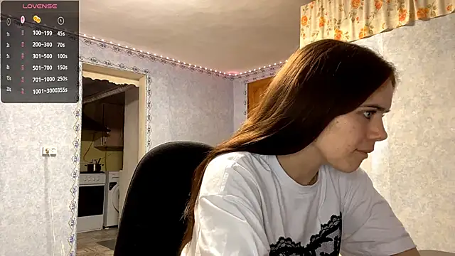 Lia rise online show from 10-22-25, 05:01