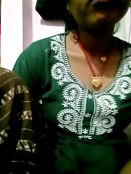 Snapshot of Hot_tin74 chatting on 11-09-25, 05:50 Hot tin74 online show from 11-09-25, 05:50