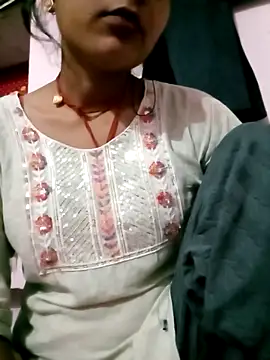 Snapshot of Hot_tin74 chatting on 11-12-25, 05:28 Hot tin74 online show from 11-12-25, 05:28