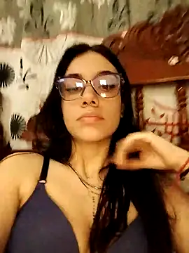 emmii cute online show from 10-04-25, 01:40