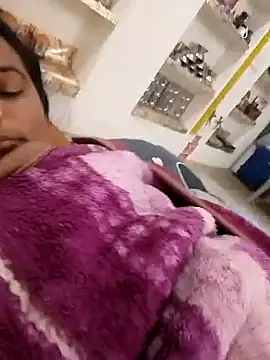 Snapshot of Suhani_hot12 chatting on 11-17-25, 01:20 Suhani hot12 online show from 11-17-25, 01:20