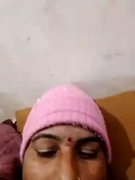 Snapshot of Suhani_hot12 chatting on 01-08-26, 04:35 Suhani hot12 online show from 01-08-26, 04:35